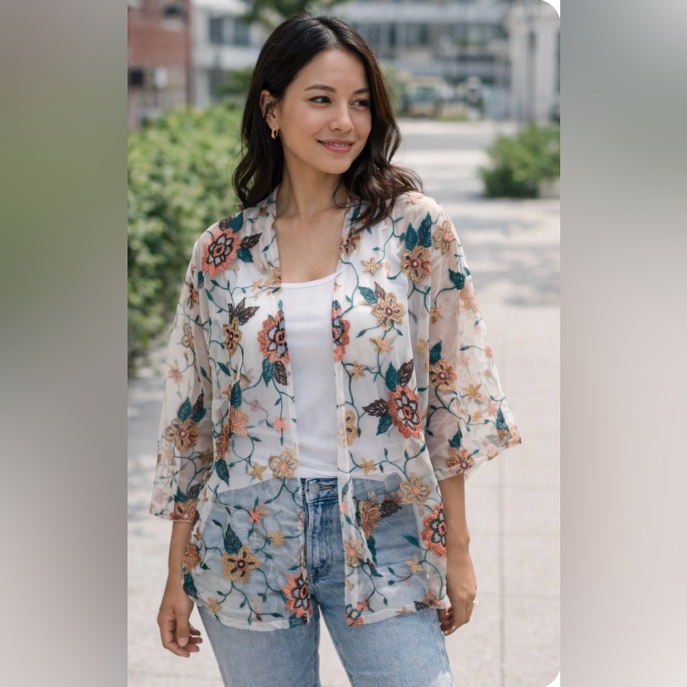 Floral Embroidered Sheer Kimono - Size Large - Romantic Boho Layering Piece
